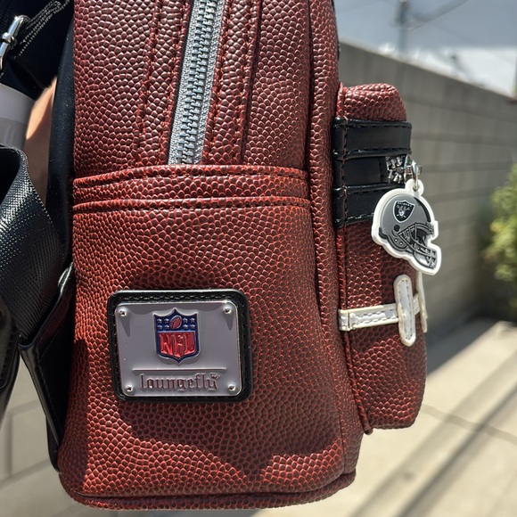 Raiders Backpack - Picture 4 of 5